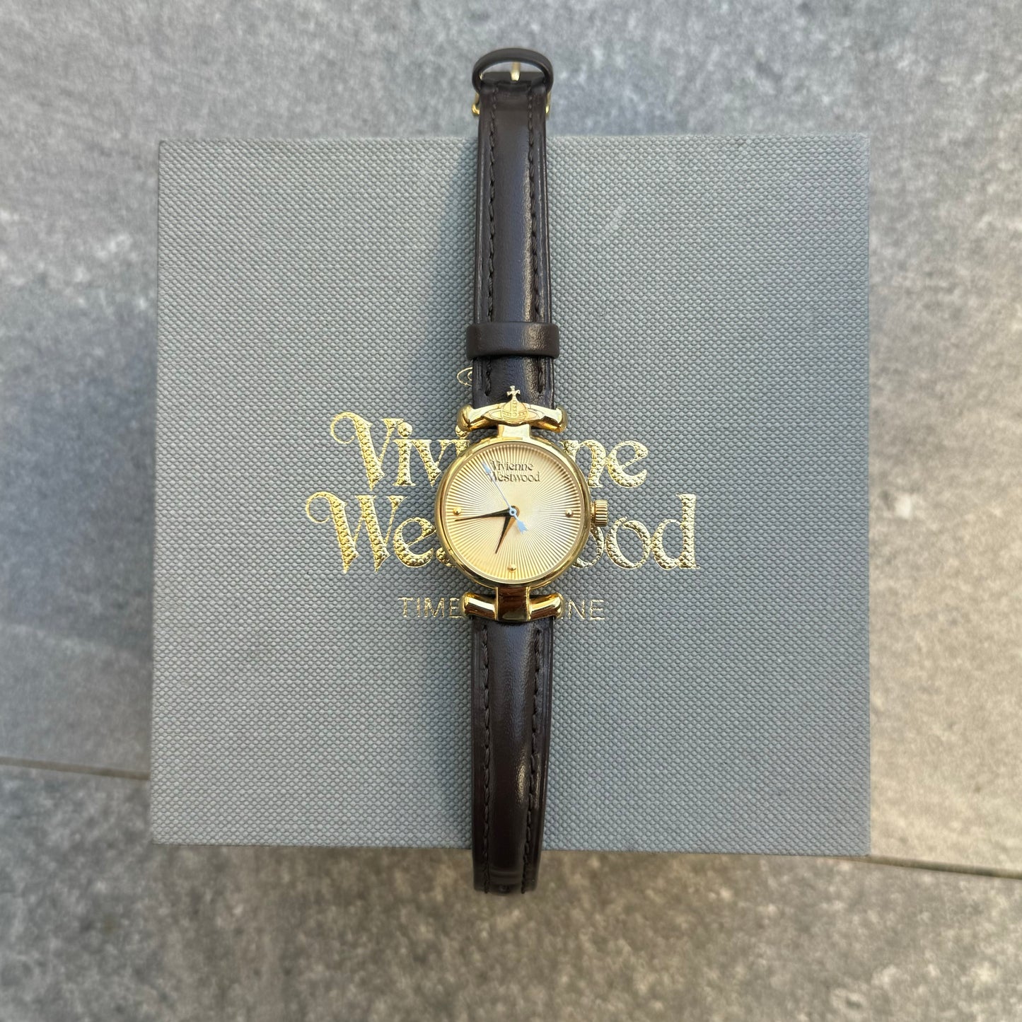 gorgeous vivienne westwood watch
