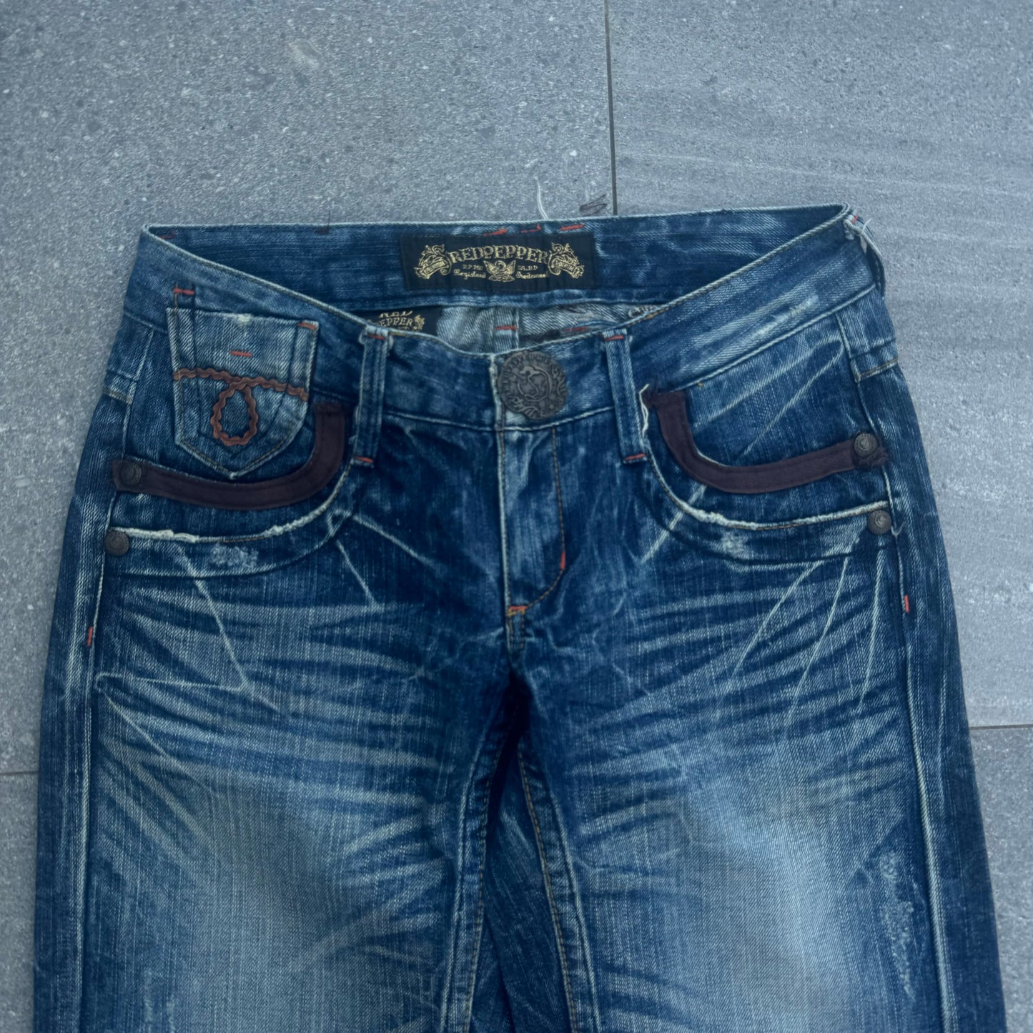 if i was a girl id pull soooo hard in these REDPEPPER BOOOOTCUTS/FLARES - 29x30” actually fucking insane