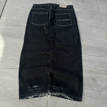 clean rocawears (nicest denim) 40x33”