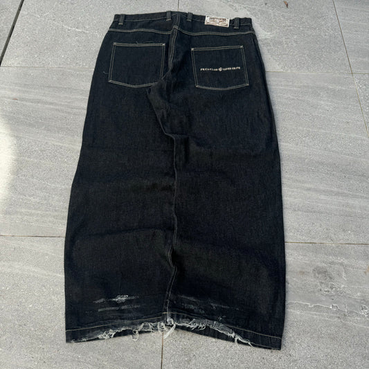 clean rocawears (nicest denim) 40x33”