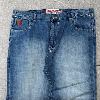 tidyyyy akademik bootcuts - 40x32”