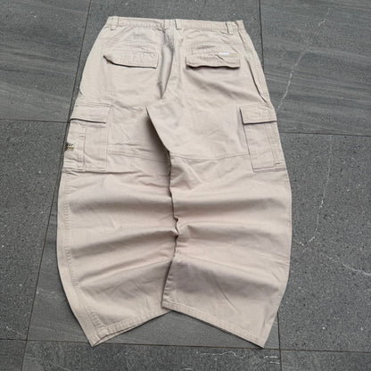 rare tan southpoles 🧼 - 38x30”