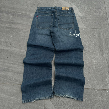 clean quiksilver jeans - 33x31”