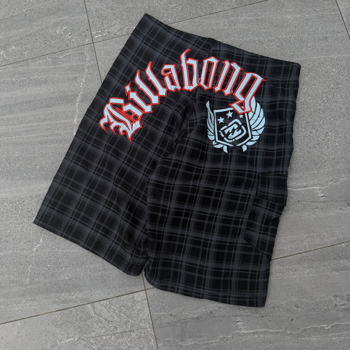 billabong plaid back hits - 33”