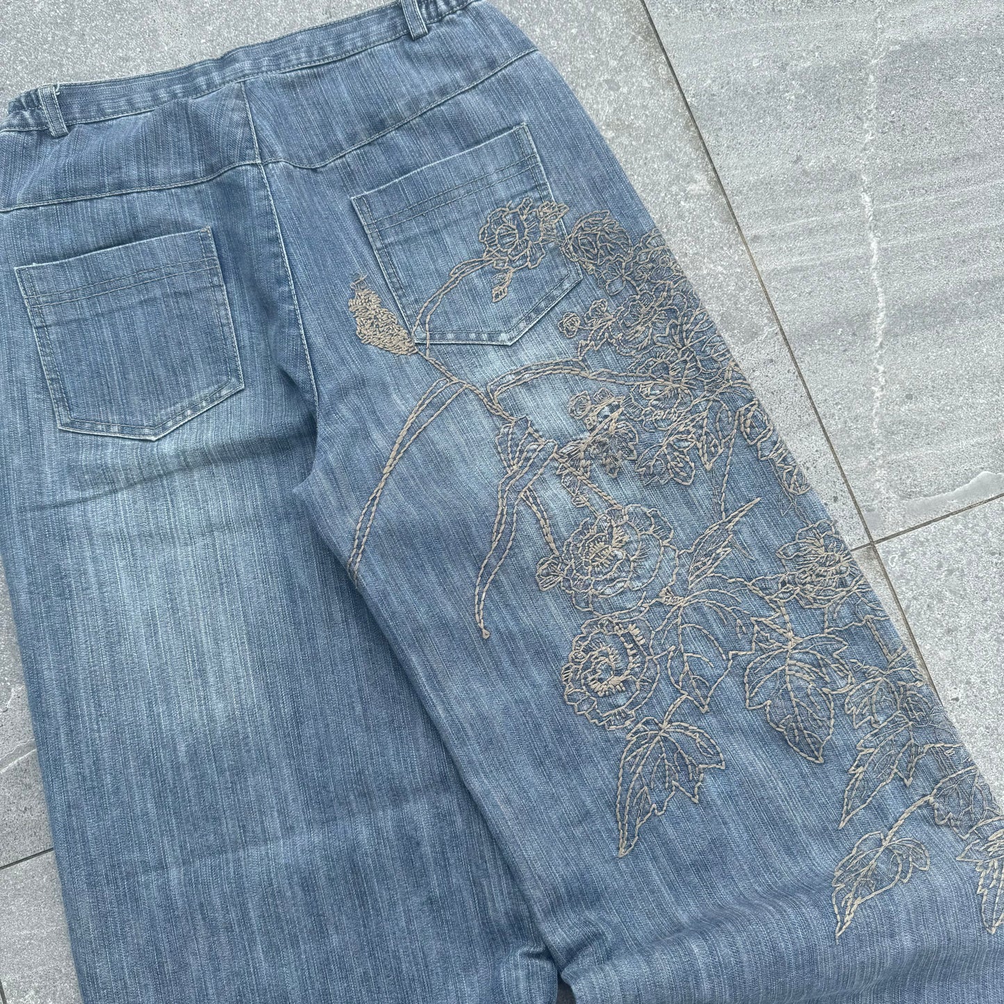 wideleg japan embroidered jeans 29x26”