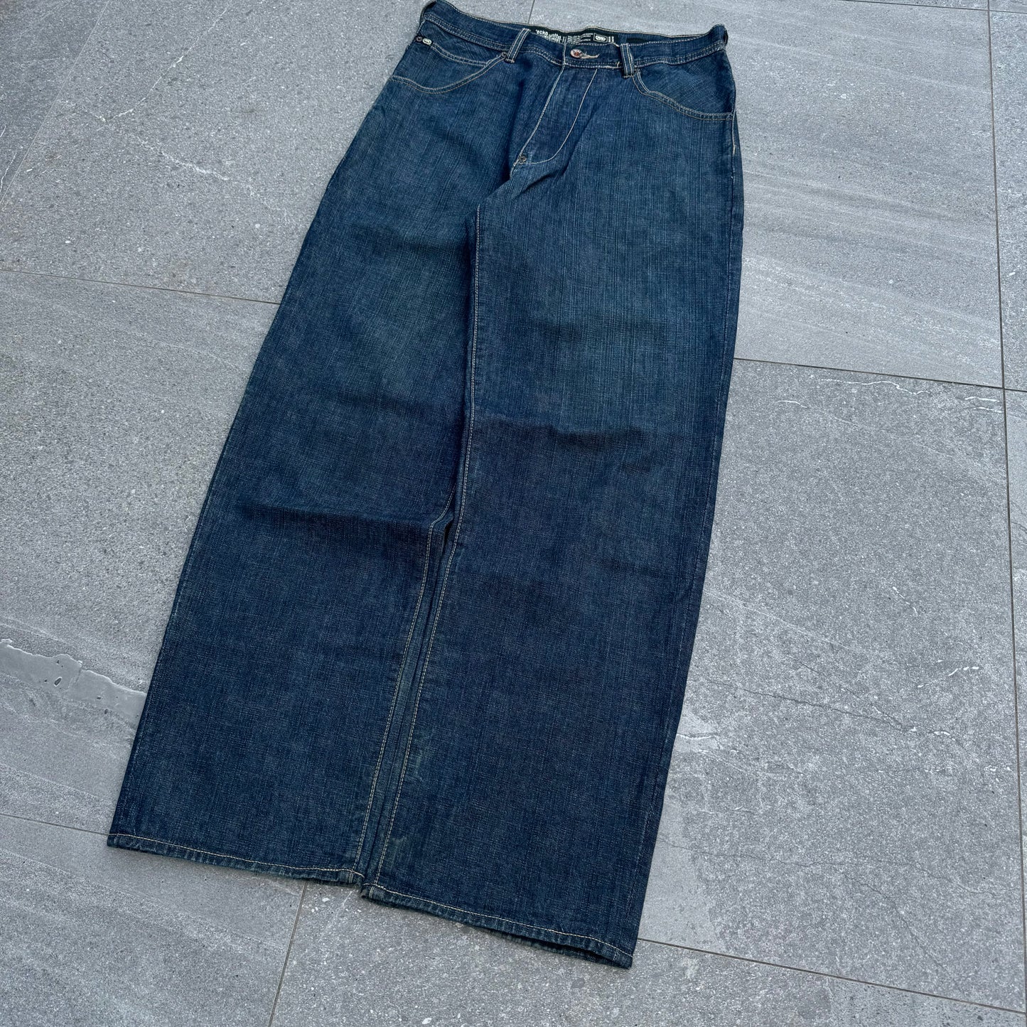 clean ecko jeans - 32x32”