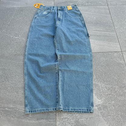 og dead stock DC jeans - 32x30”