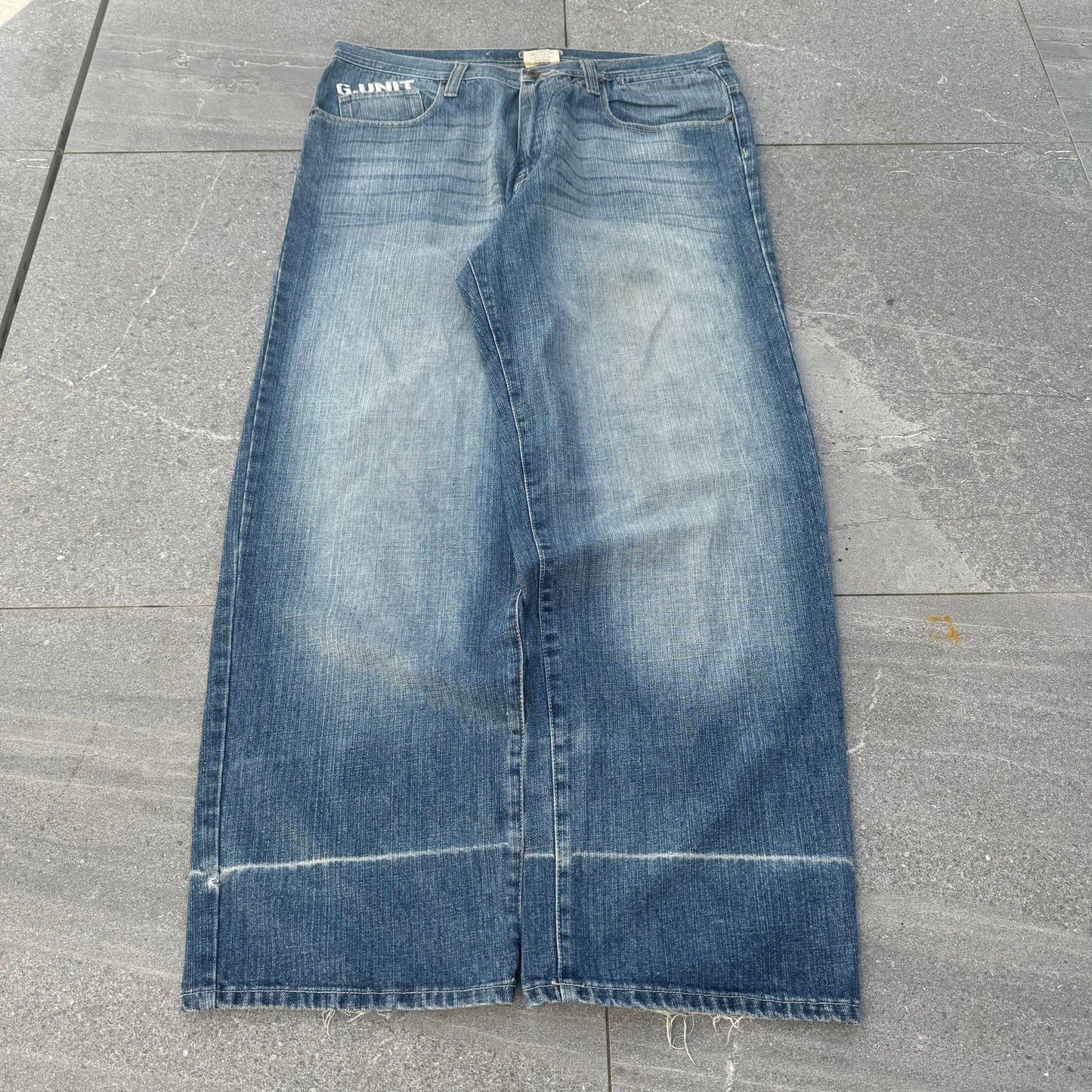 camo hit G UNITzzzzzz - 38x32”