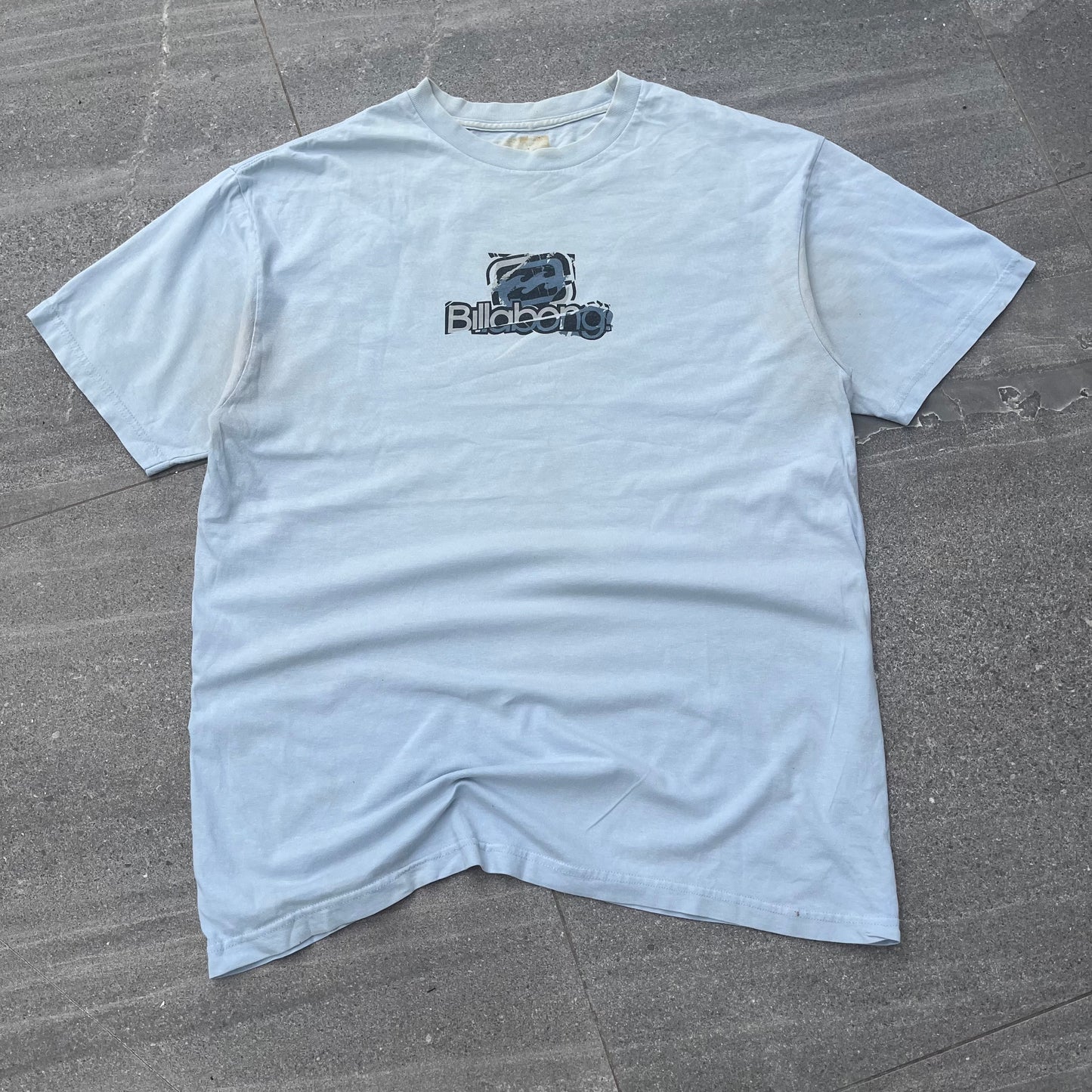 icy billabong backhit ❄️🧊- M/L