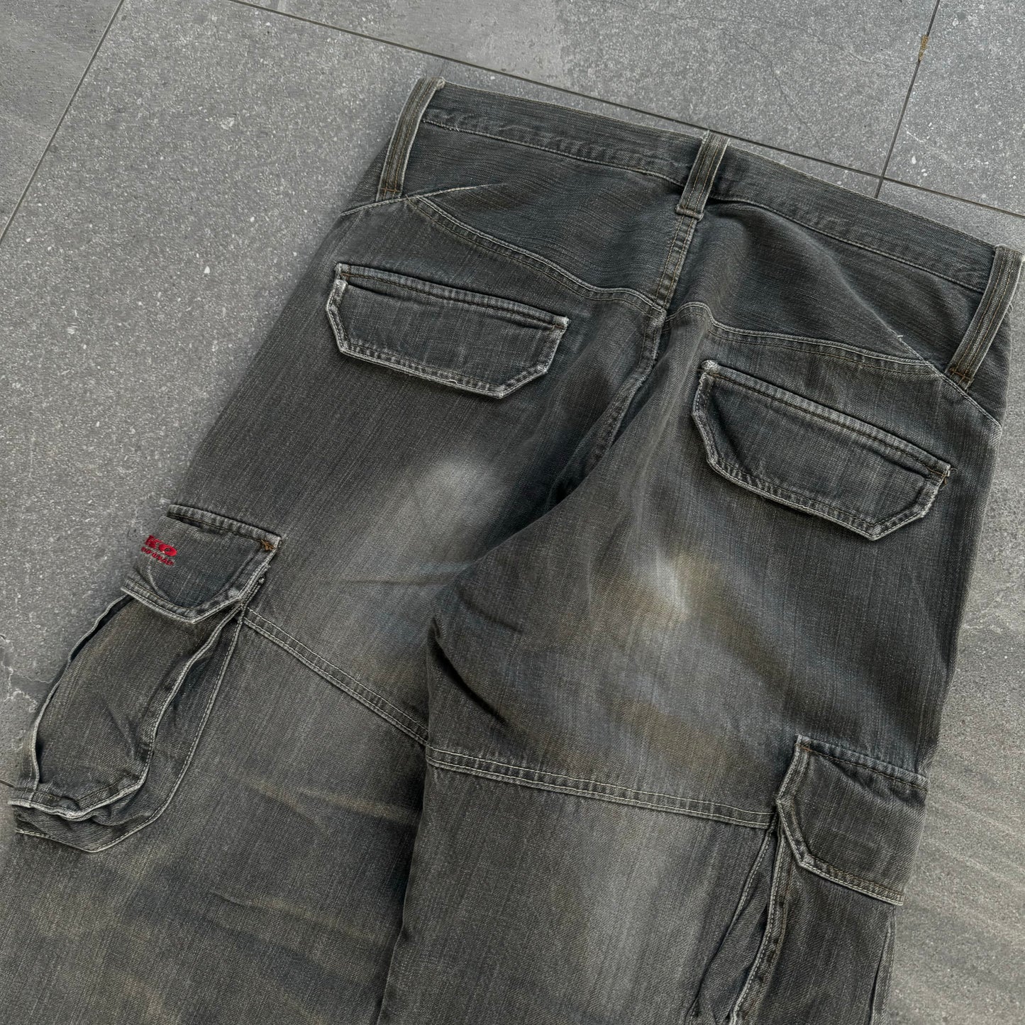 grail piko surfs - 35x31”