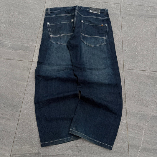 perfect dark wash faders - 38x30”