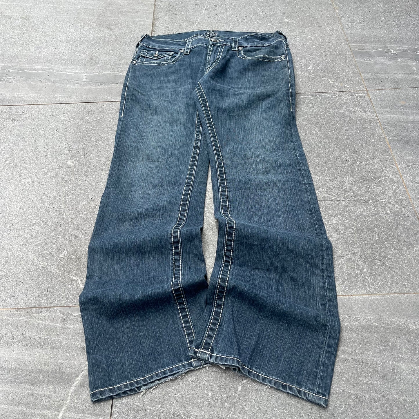 fleur de lis bootcuts - 34x33”