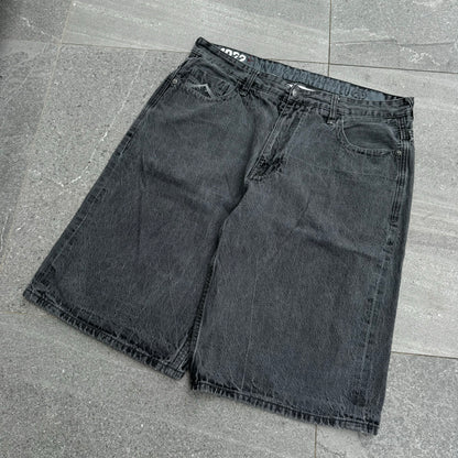 cleanest ecko jorts - 38”