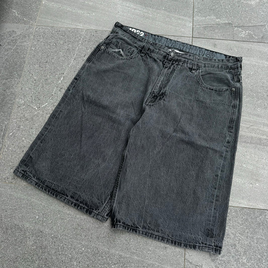 cleanest ecko jorts - 38”