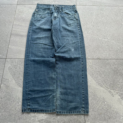 calm eckos - 30x30”