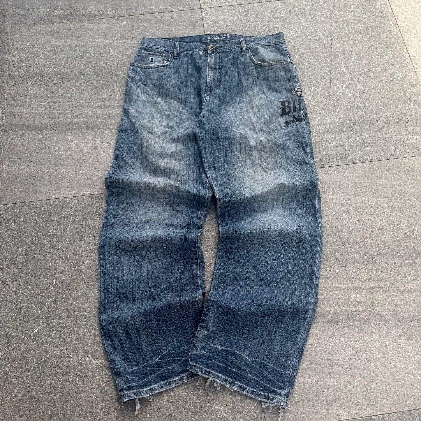bootcut spec billabongs - 34x32”