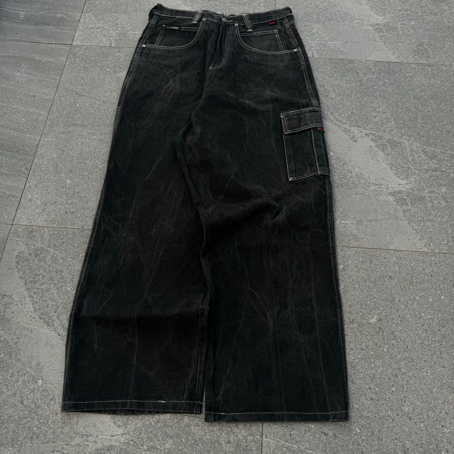 bagggggy fubus - 33x31”