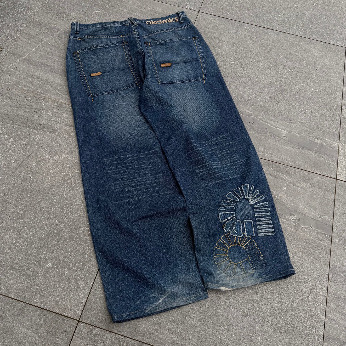 embroidered akademiks - 34x29”