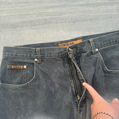 vibes jeans - 40x33”