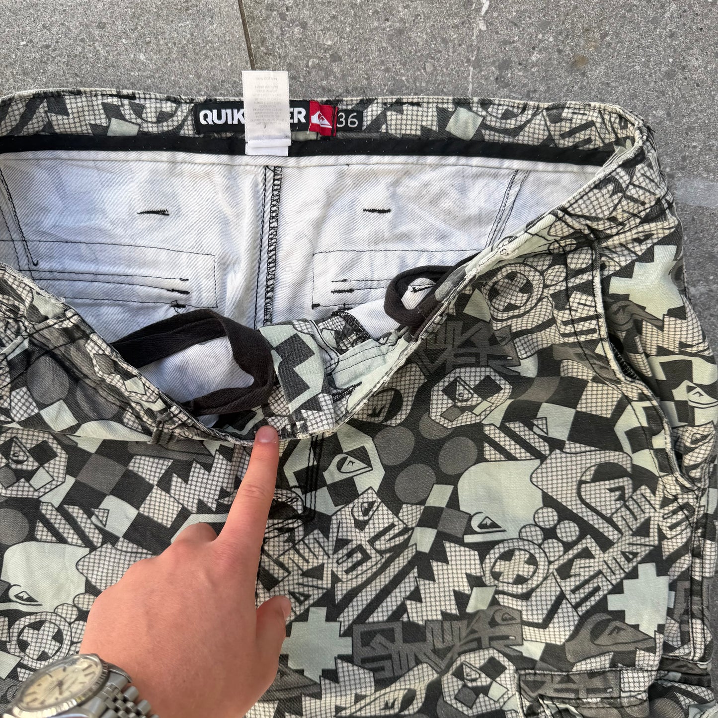 loooong quiksilver AOP shorts - 36”