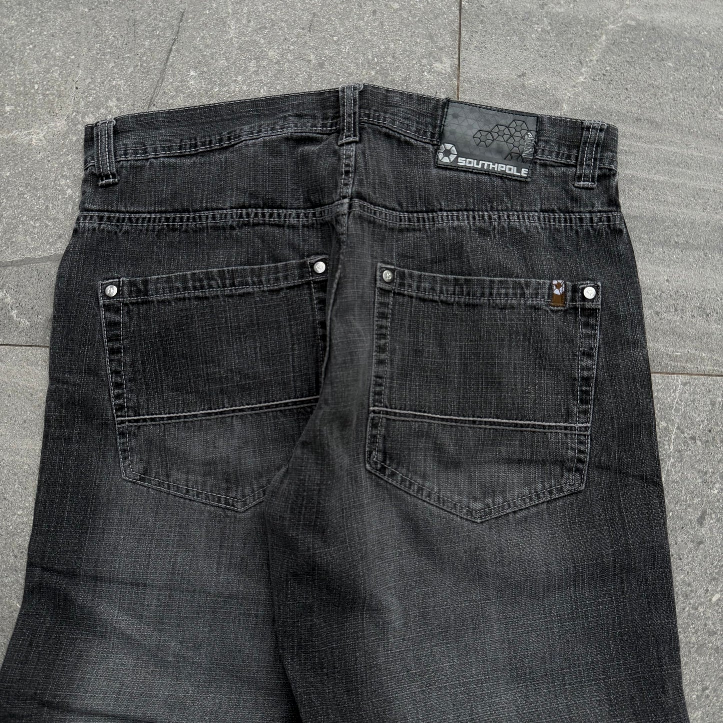 insaaaane fit, southpole faders - 38x31”