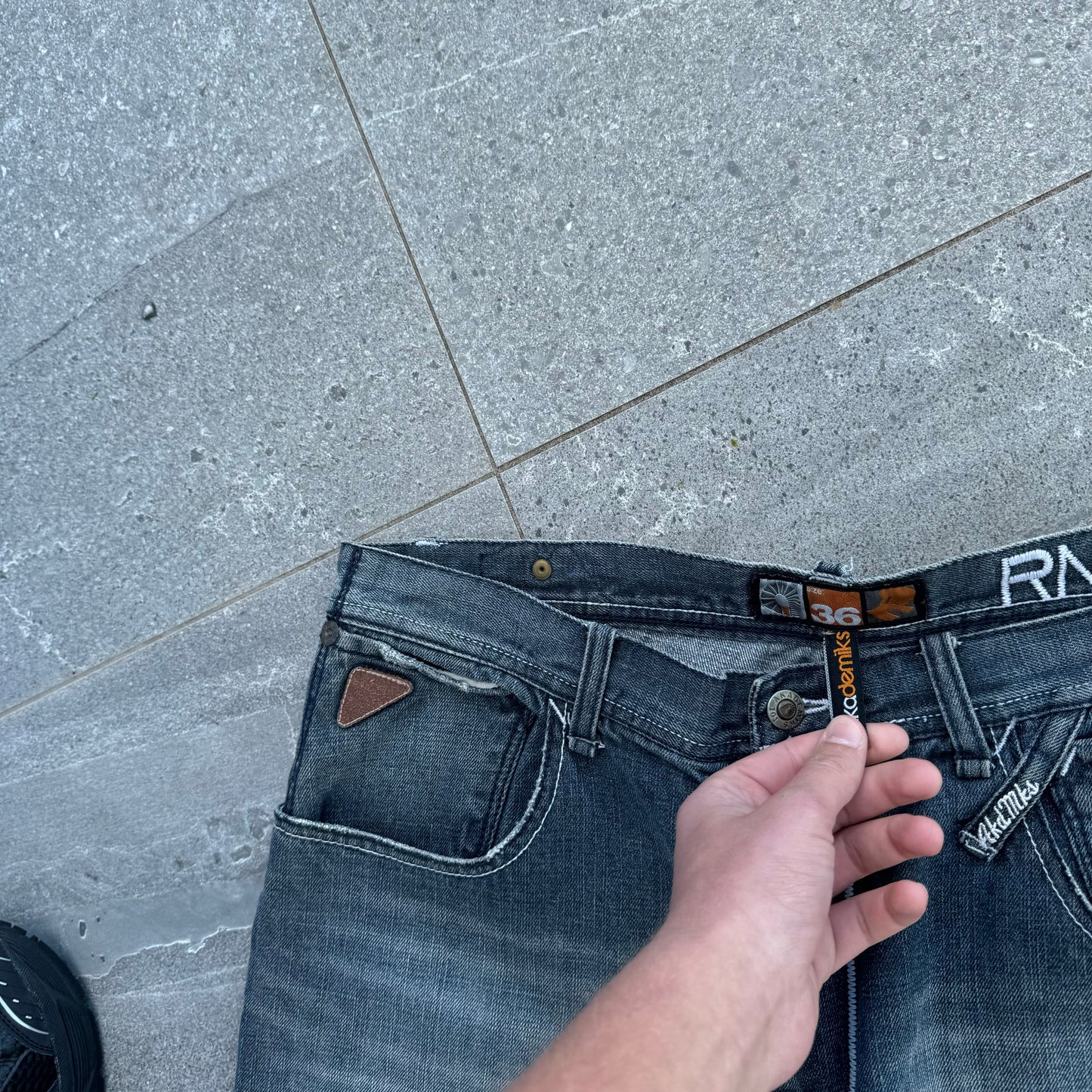 akademiks jorts - 36”