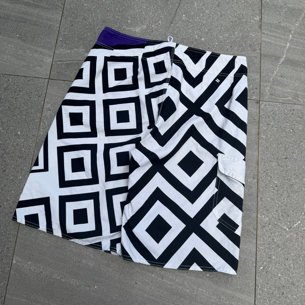 i saw these in the midst of a psychedelic fueled episode. billabongs, size 34”