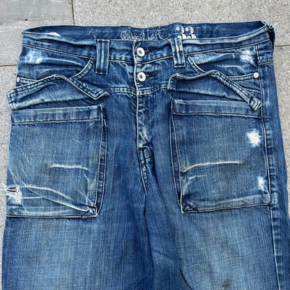 the HARDEST quiksilver jeans/bootcuts. - 34x32”