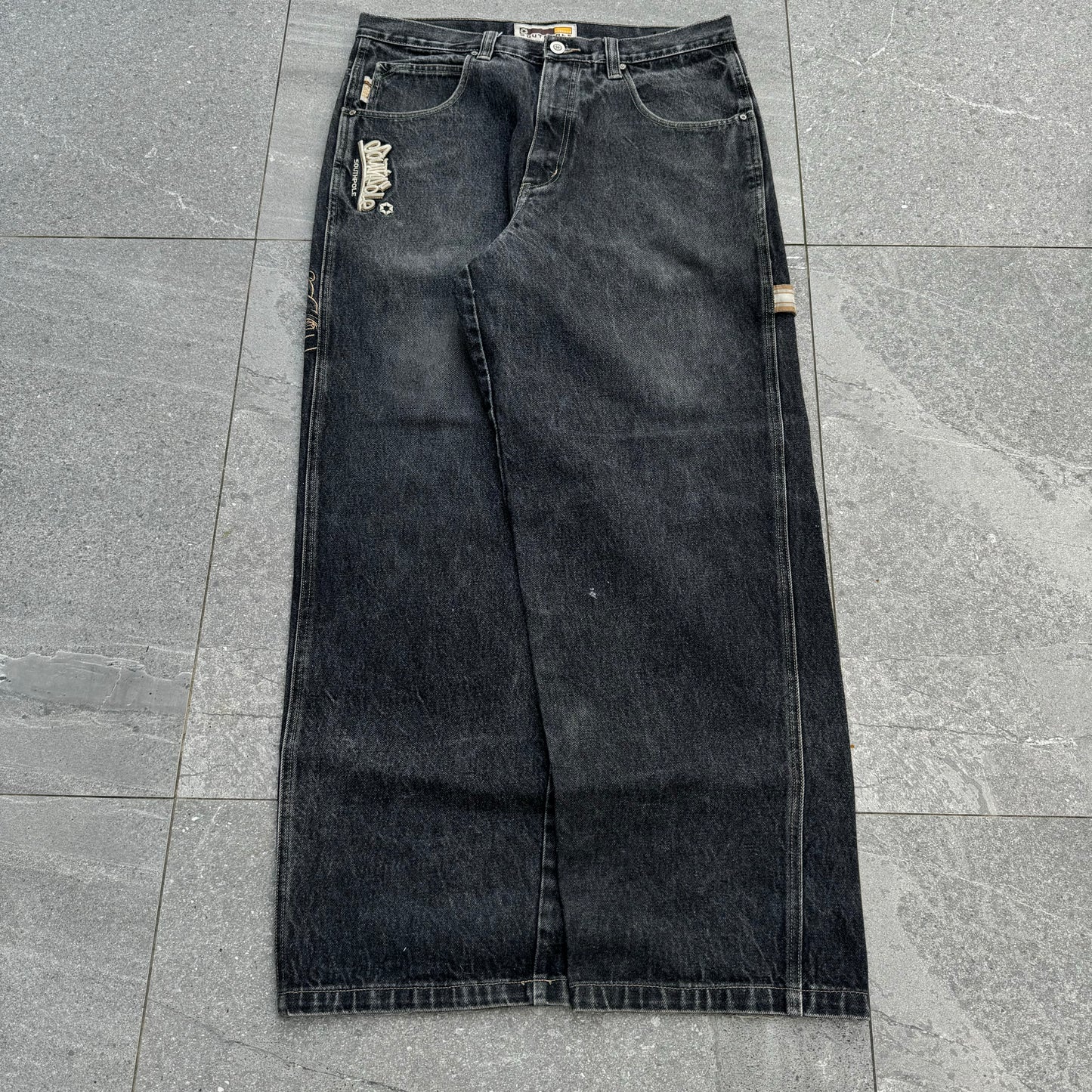 southpole bboys- 36”