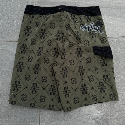 quiksilver boardies - 34x11”