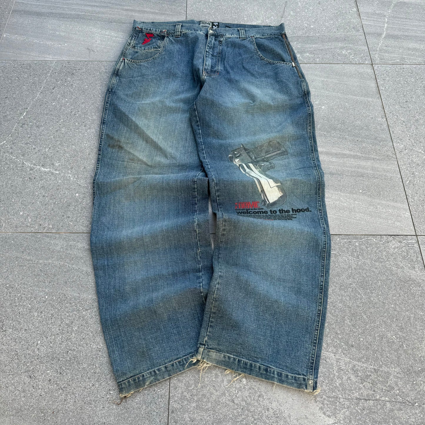 welcome2thehood UZIIIII / DESERT EAGLE JEAAAANS - 40x34”