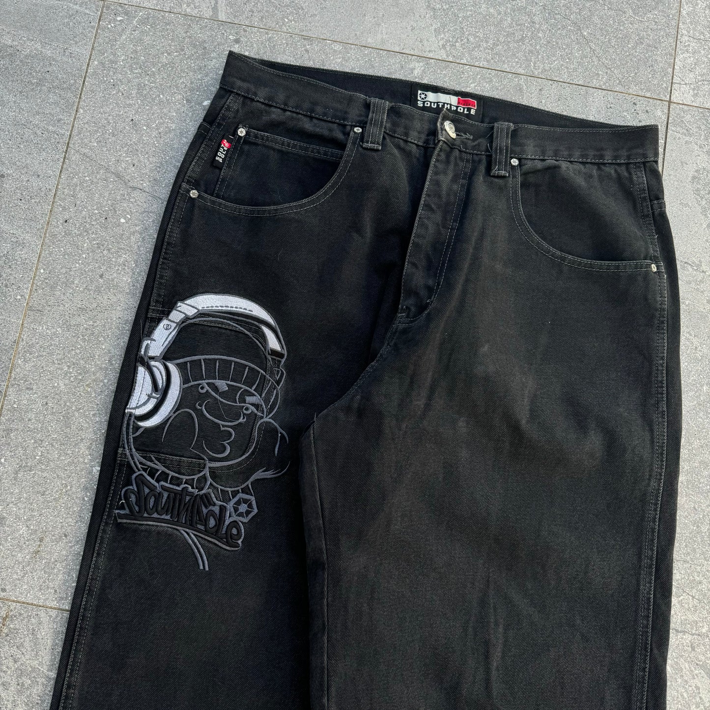 grail southpole bboys - 35x30”