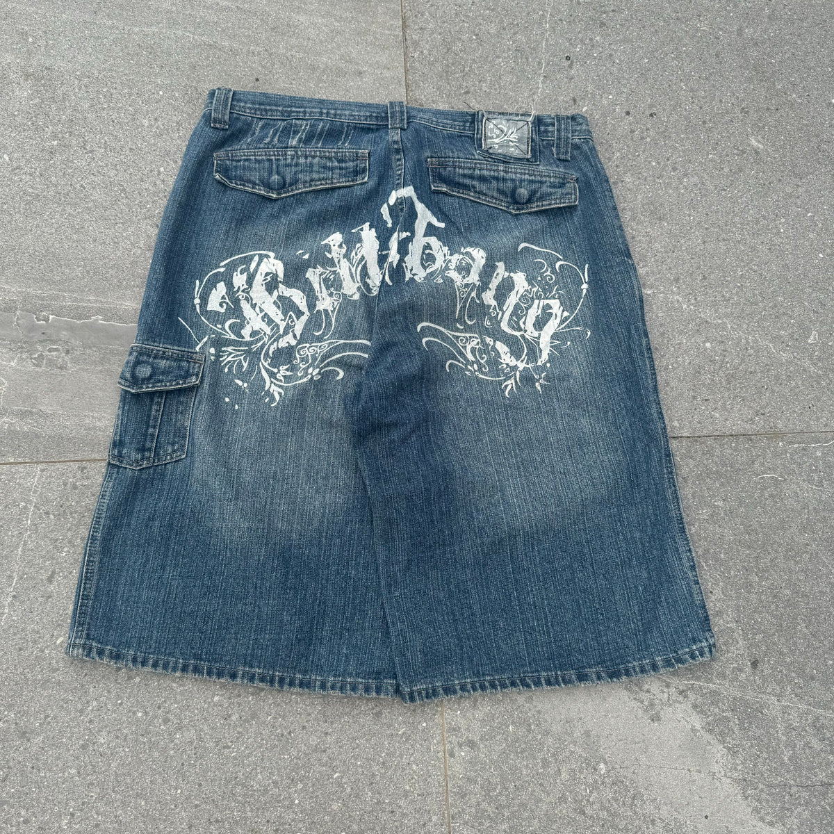 greatest pair of billabong jorts ever - 36x14”