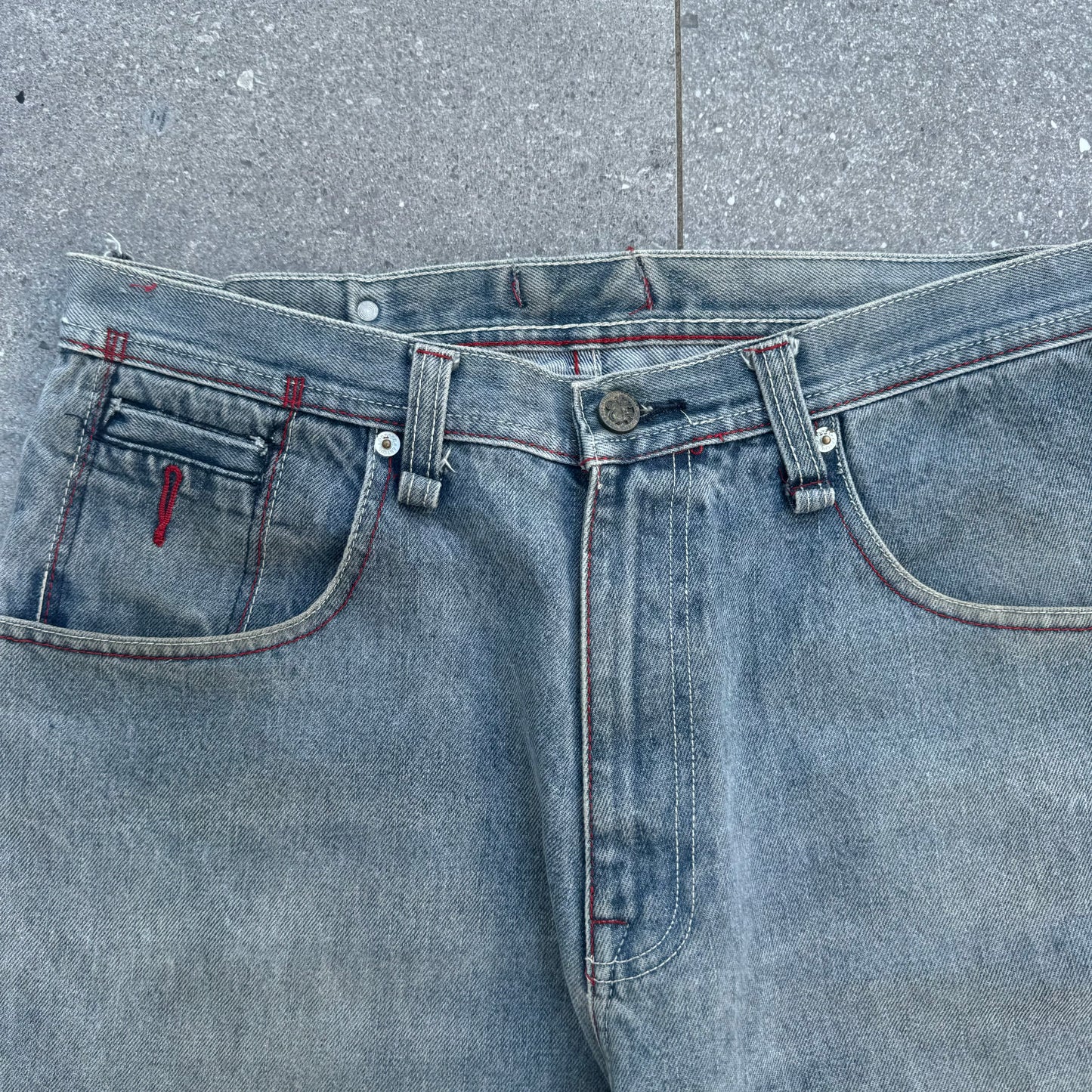artful dodger jorts - 34x10”