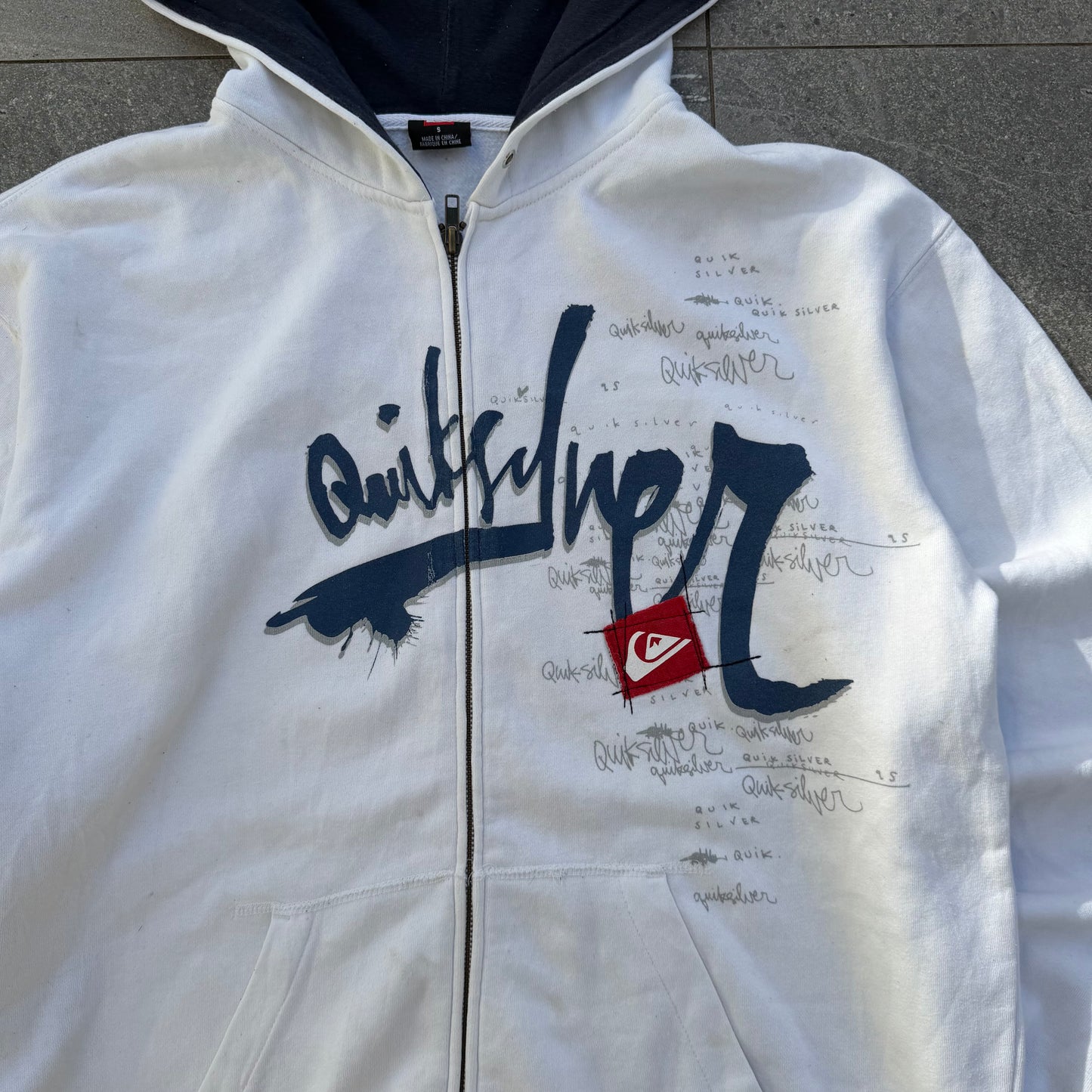 CRISP AF QUIKSILVER HOODIE - M