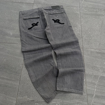 classic rocawear - 40x32”