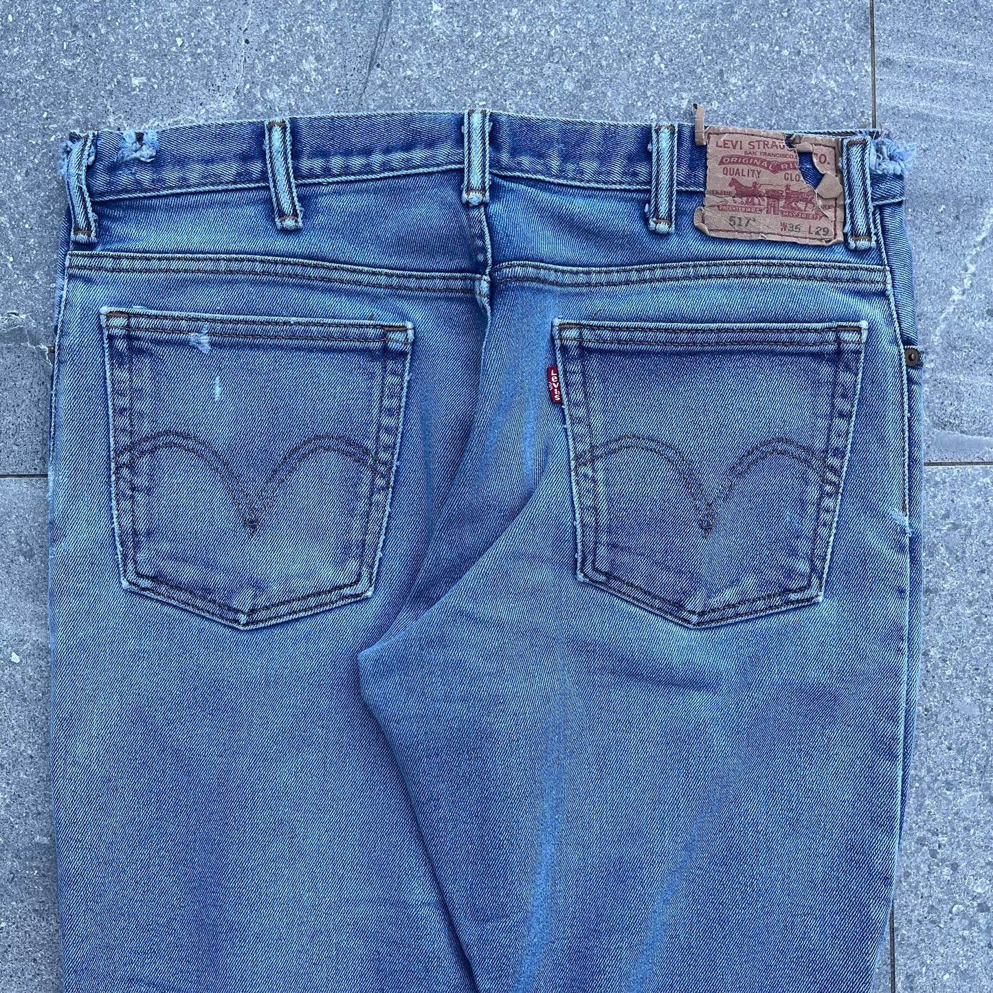 distressing on these is actually sooo good . levi 517 bootcuts - 36x27”