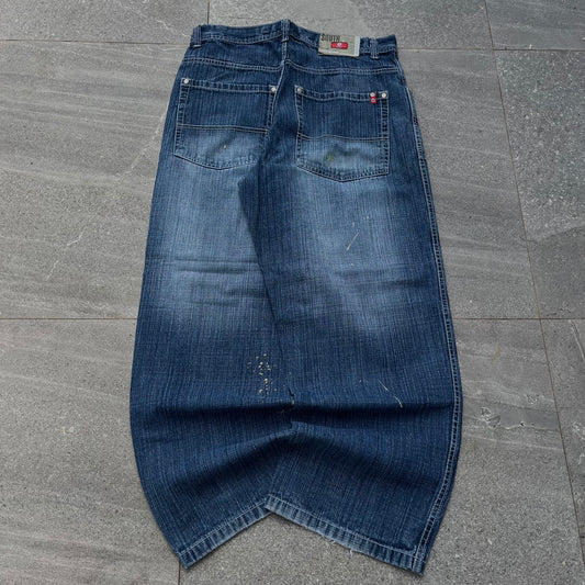 grab urself a steal on these red tab southpoles - 34x29”