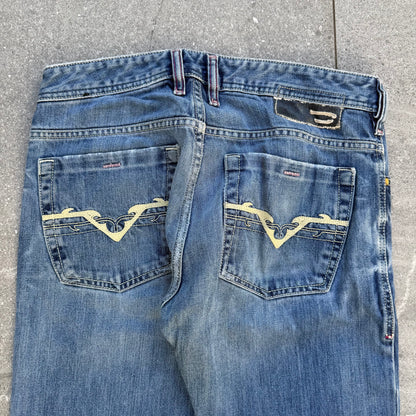 Italian made diesel bootcuts - 31x30”