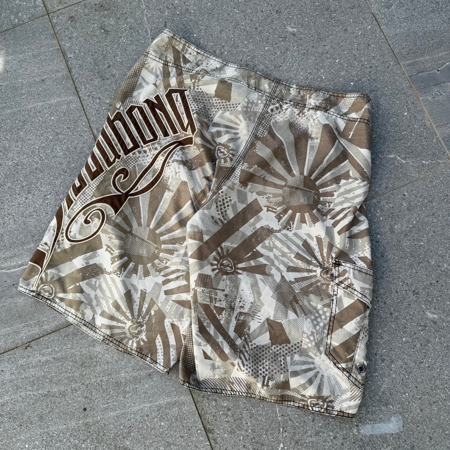 side hit billy boardies- 36”