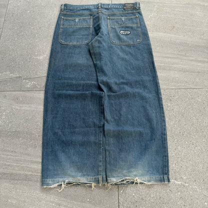 clean lee pipes - 36x29”