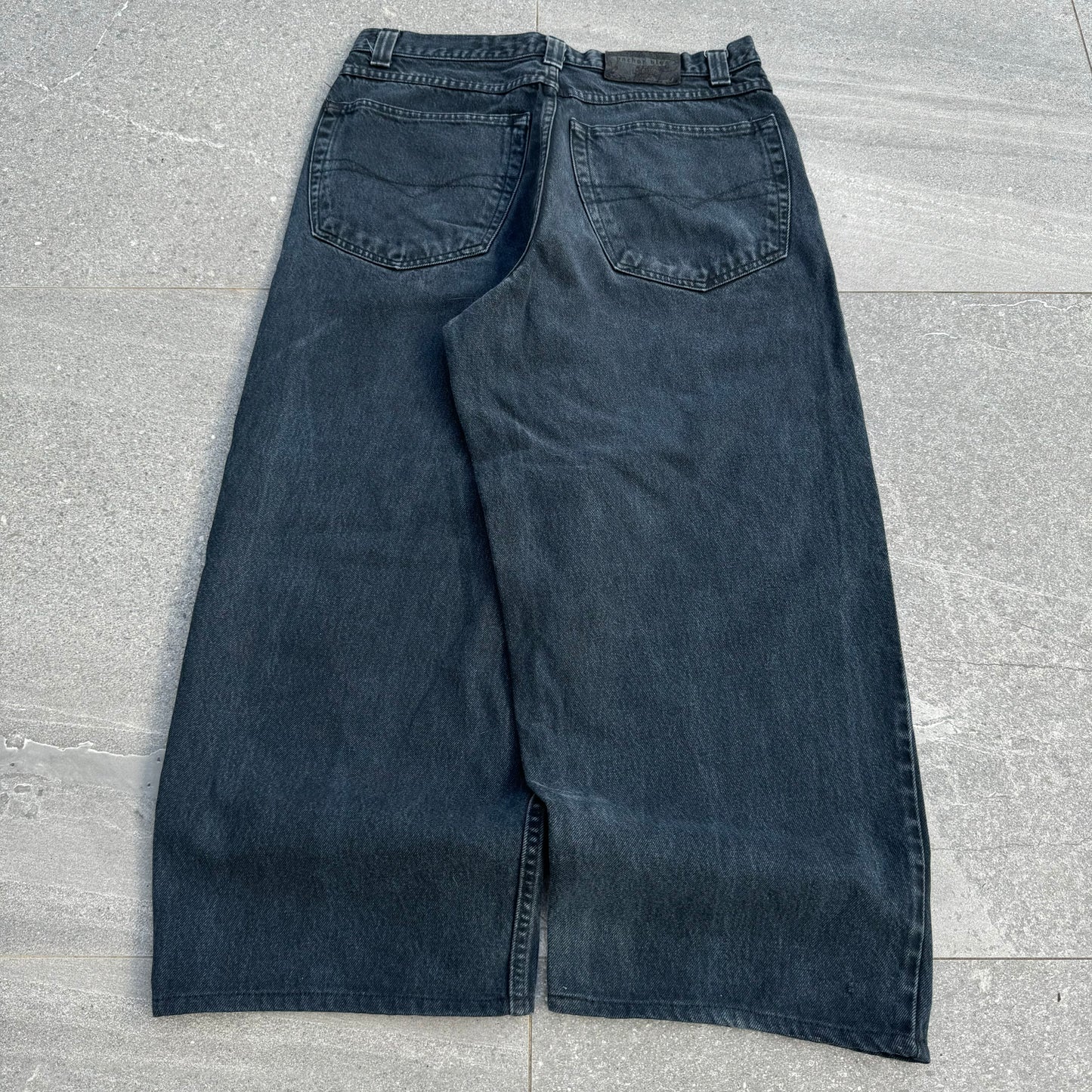 insanely fat anchor blues - 34x27”