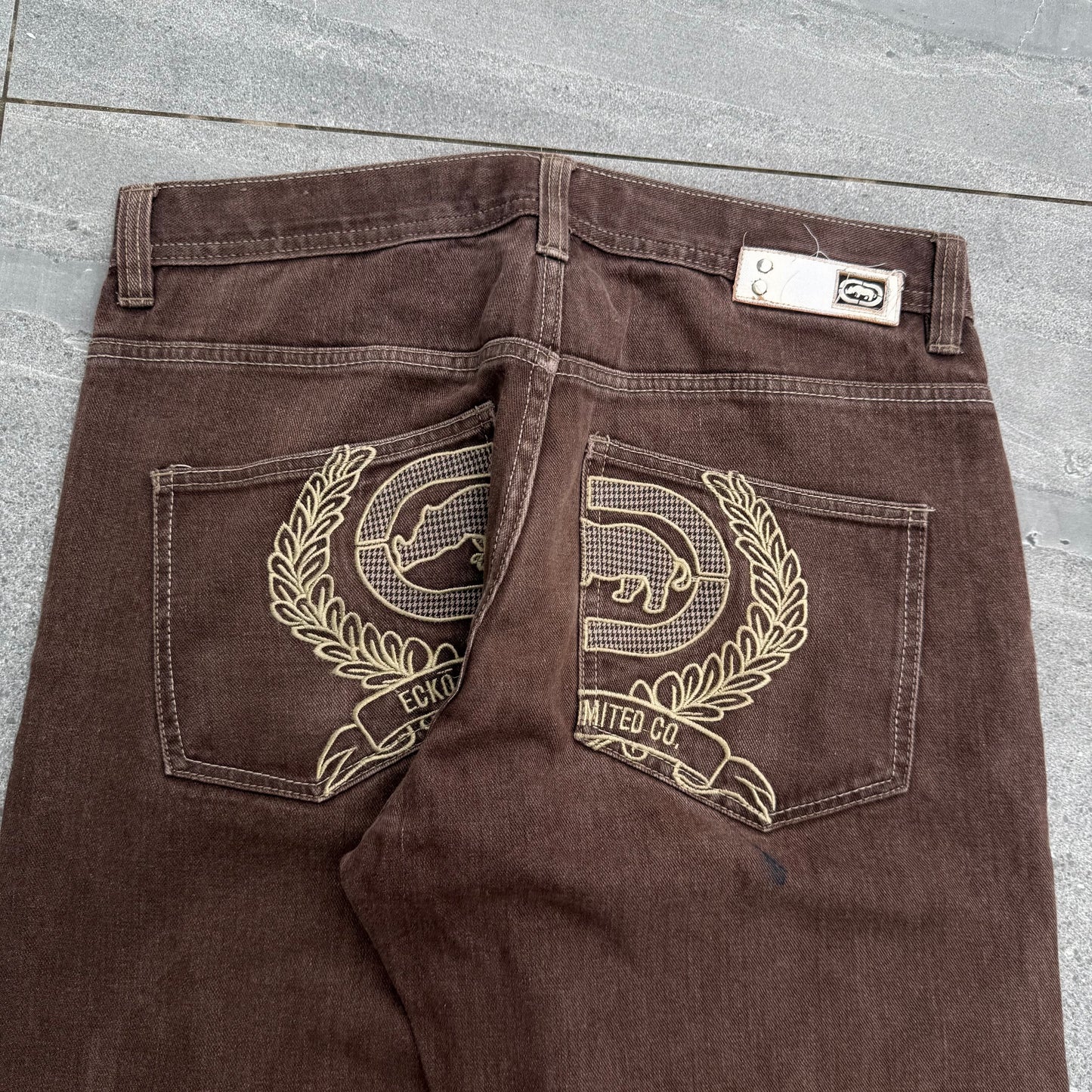 mocha/copper eckos - 34x28”