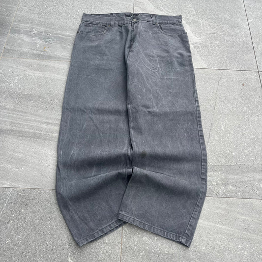 stonewash rocawears - 40x32”