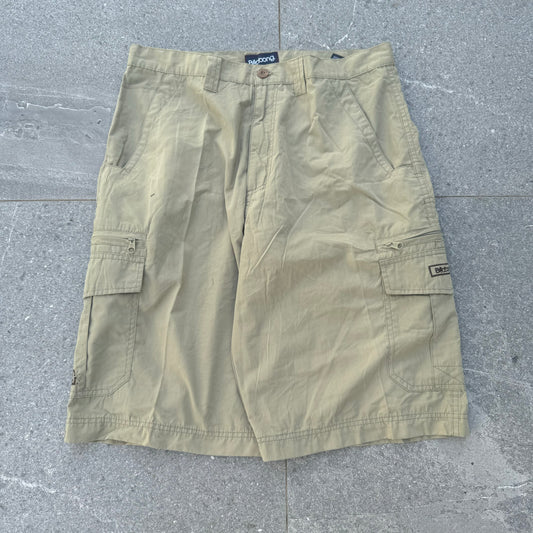 clean billabong pair - 34x11.5”