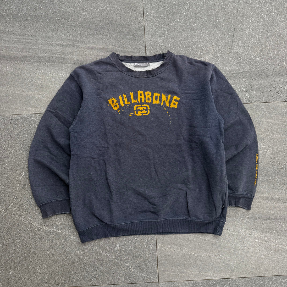 beautiful 2001 billabong fader - M