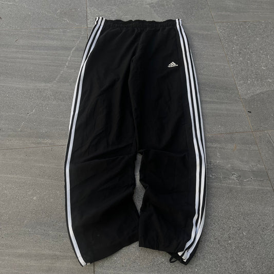 triple stripe adidas trackpant - 32”