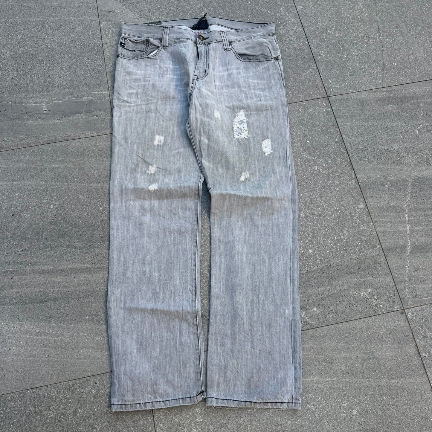 straight fit quiksilver concrete jeans - 36x32”