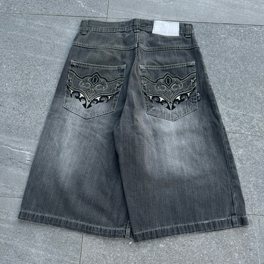 beaut 3jorts - 30x14”