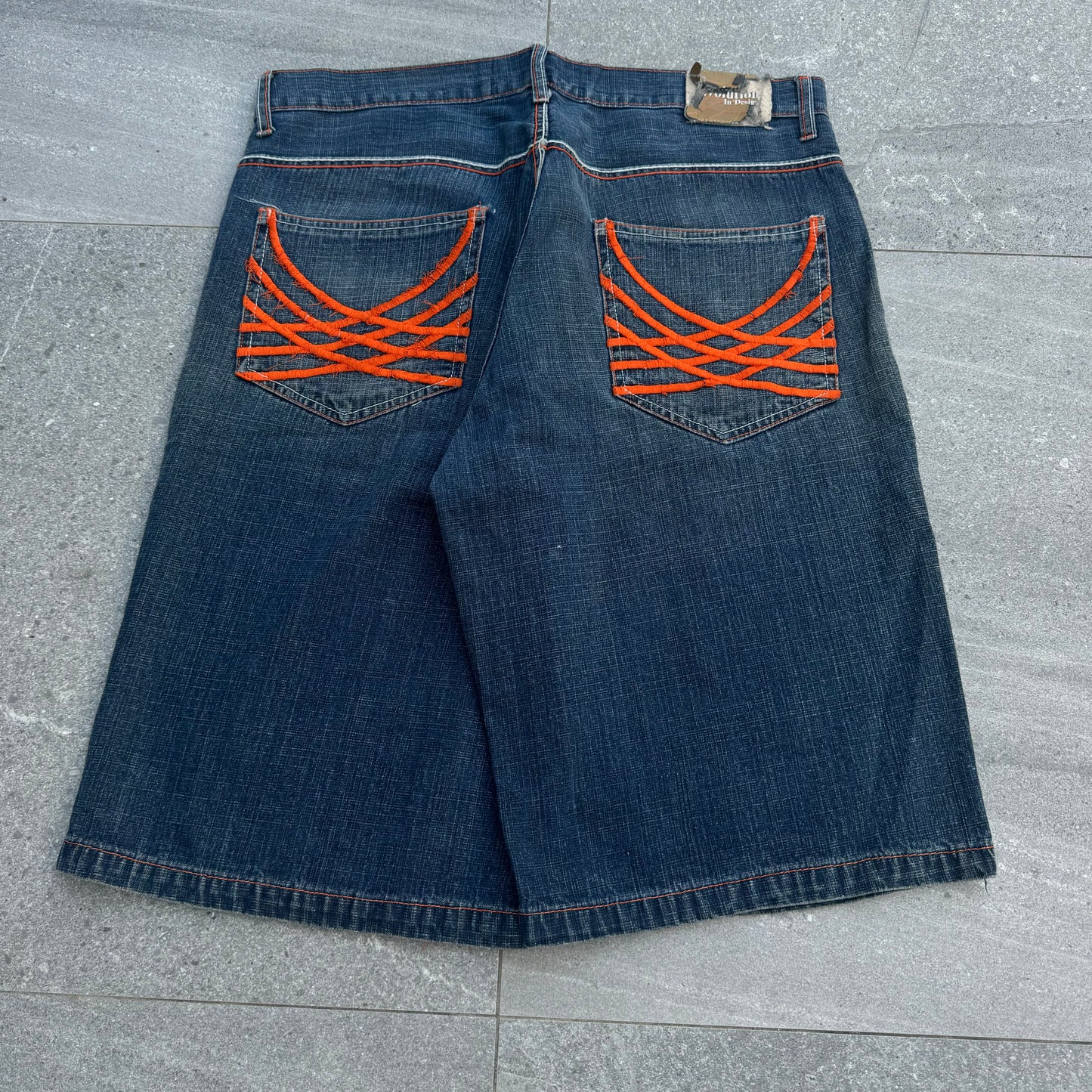 evolution jorts - 38x15”